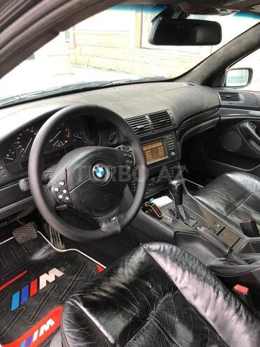 BMW 525 2001, 352,000 km - 2.5 l - Bakı