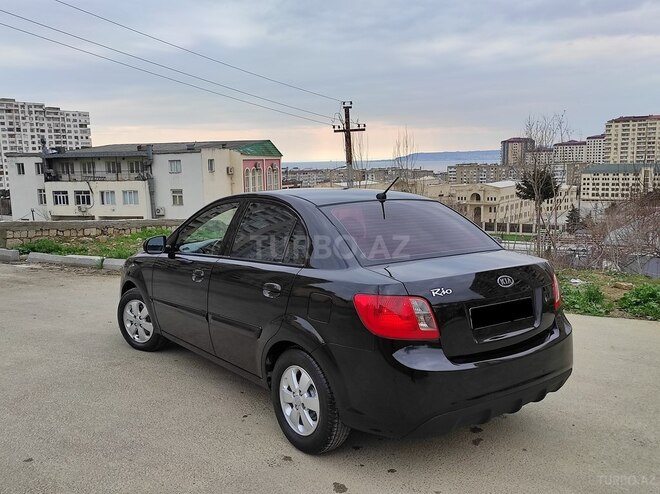 Kia Rio 2011, 243,000 km - 1.4 l - Bakı