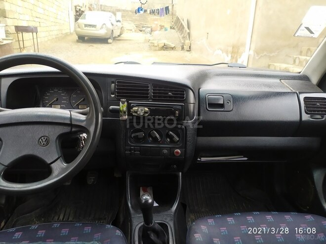 Volkswagen Golf 1993, 282,000 km - 1.6 l - Bakı