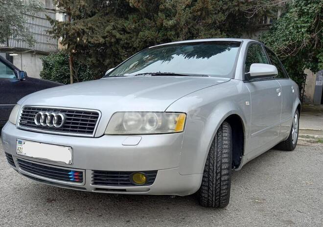 Audi A4 2003, 250,000 km - 1.8 l - Bakı