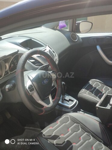 Ford Fiesta 2011, 96,000 km - 1.4 l - Bakı