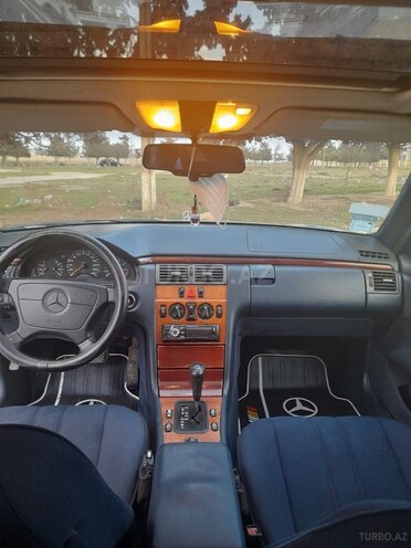 Mercedes E 200 1997, 340,000 km - 2.0 l - Bakı