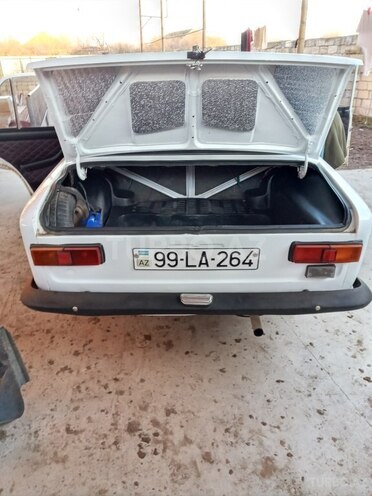 LADA (VAZ) 21011 1980, 220,000 km - 1.6 л - Biləsuvar