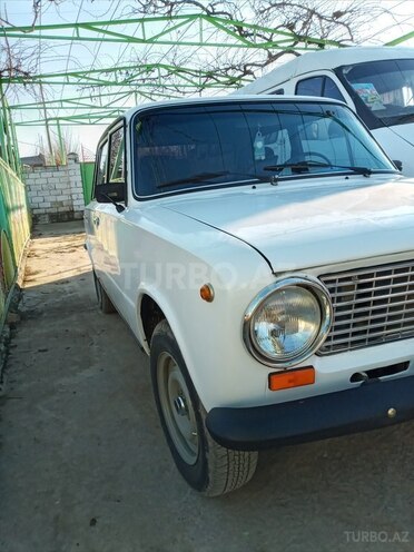 LADA (VAZ) 21011 1980, 220,000 km - 1.6 л - Biləsuvar