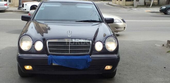 Mercedes E 220 1998, 591,000 km - 2.2 l - Bakı
