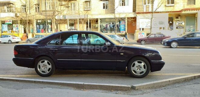 Mercedes E 220 1998, 591,000 km - 2.2 l - Bakı