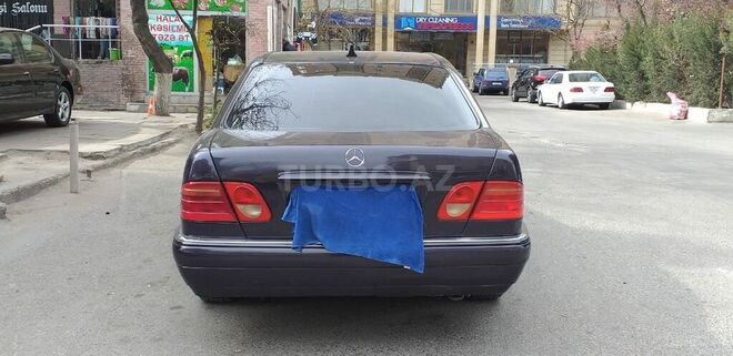 Mercedes E 220 1998, 591,000 km - 2.2 l - Bakı