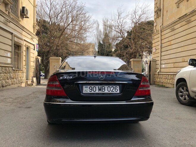 Mercedes E 320 2002, 345,000 km - 3.2 l - Bakı