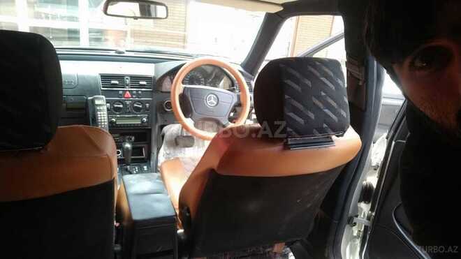 Mercedes C 200 2000, 398,765 km - 2.0 л - Astara