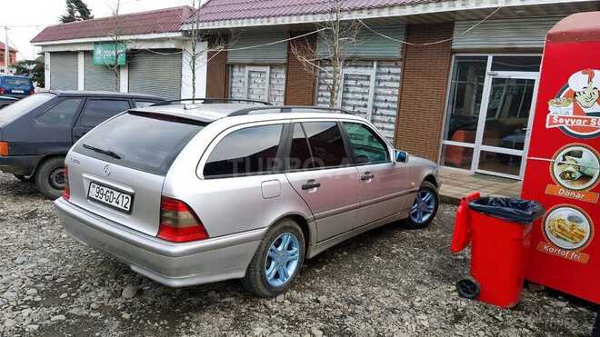 Mercedes C 200 2000, 398,765 km - 2.0 л - Astara