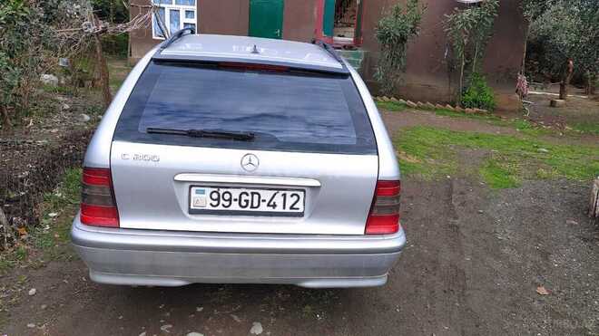 Mercedes C 200 2000, 398,765 km - 2.0 л - Astara