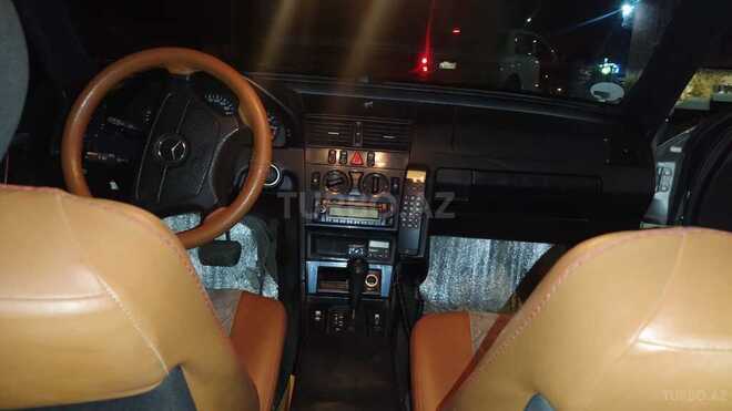 Mercedes C 200 2000, 398,765 km - 2.0 л - Astara