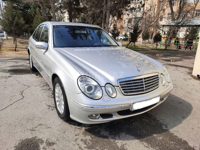 Mercedes E 220 2003, 285,783 km - 2.2 л - Bakı