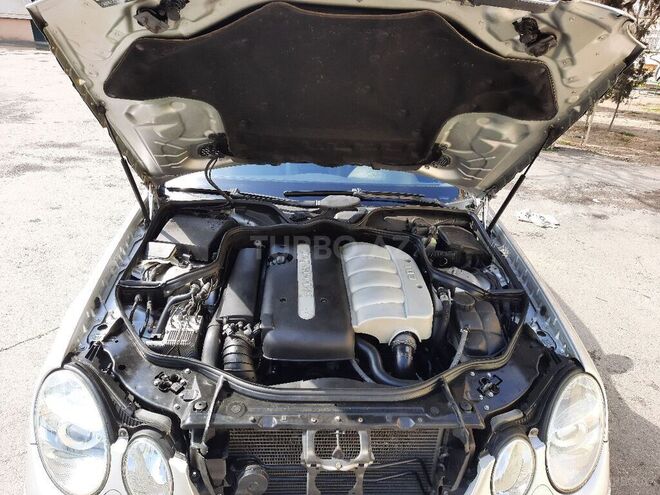 Mercedes E 220 2003, 285,783 km - 2.2 л - Bakı