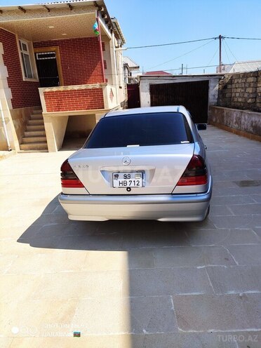 Mercedes C 240 2000, 107,000 km - 2.4 л - Bakı