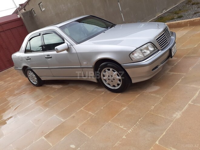 Mercedes C 240 2000, 107,000 km - 2.4 л - Bakı
