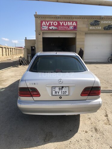 Mercedes E 280 1997, 260,000 km - 2.8 л - Bakı