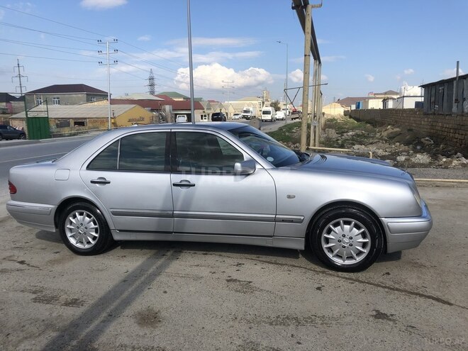 Mercedes E 280 1997, 260,000 km - 2.8 л - Bakı