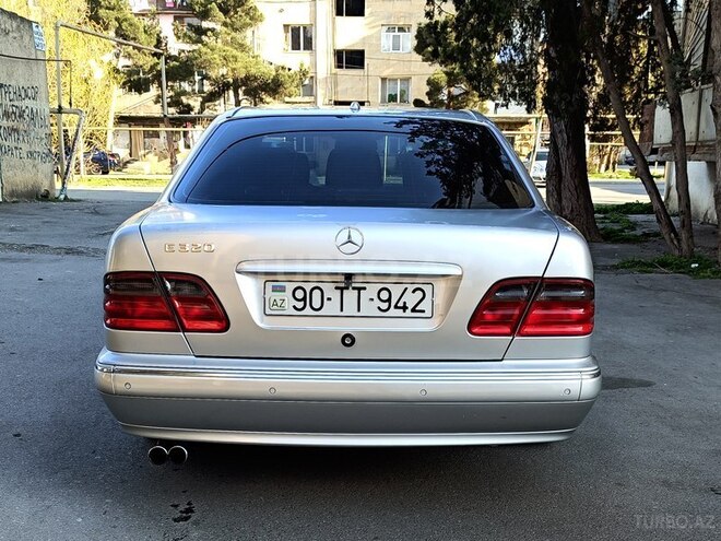 Mercedes E 320 2002, 320,000 km - 3.2 l - Bakı