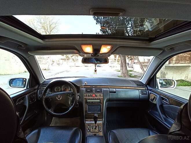 Mercedes E 320 2002, 320,000 km - 3.2 l - Bakı