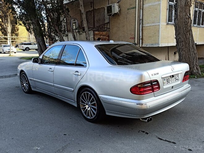 Mercedes E 320 2002, 320,000 km - 3.2 l - Bakı