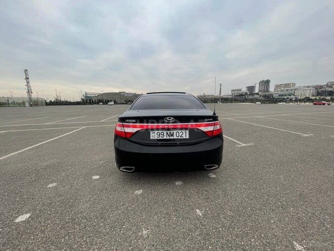 Hyundai Grandeur 2011, 147,000 km - 2.4 л - Bakı