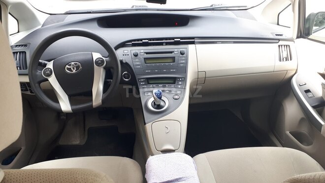 Toyota Prius 2011, 178,000 km - 1.8 l - Bakı