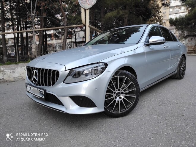 Mercedes  2019, 16,000 km - 1.6 l - Bakı