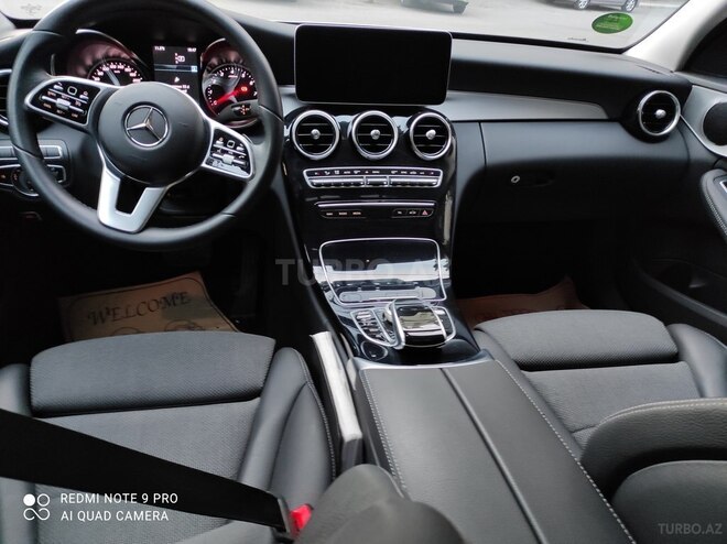 Mercedes  2019, 16,000 km - 1.6 l - Bakı