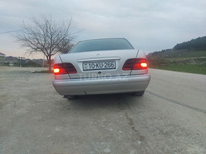 Mercedes E 220 1999, 400,000 km - 2.2 л - Şabran