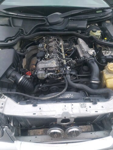 Mercedes E 220 1999, 400,000 km - 2.2 л - Şabran