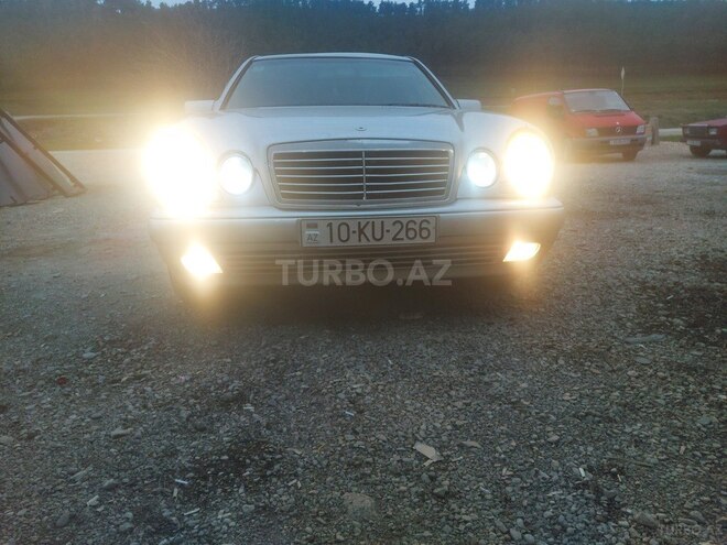 Mercedes E 220 1999, 400,000 km - 2.2 л - Şabran
