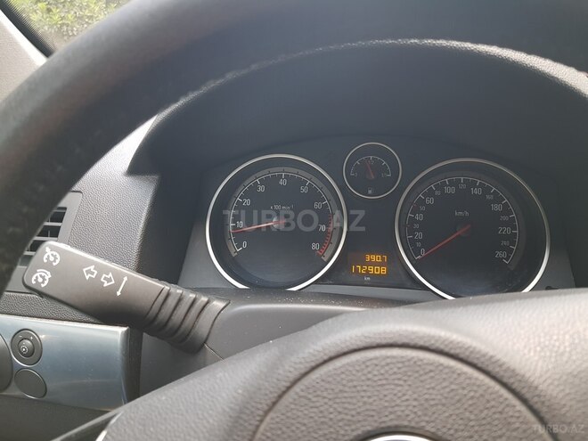 Opel Astra 2009, 173,000 km - 1.4 л - Bakı