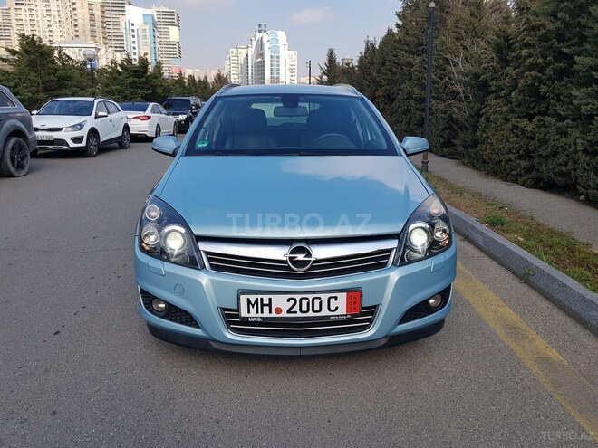 Opel Astra 2009, 173,000 km - 1.4 л - Bakı