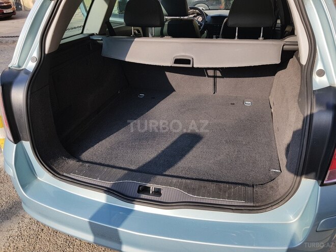 Opel Astra 2009, 173,000 km - 1.4 л - Bakı