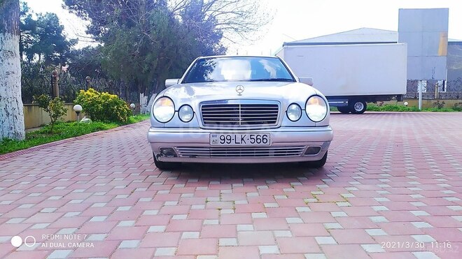 Mercedes E 300 1999, 447,046 km - 3.0 л - Şirvan