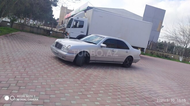 Mercedes E 300 1999, 447,046 km - 3.0 л - Şirvan