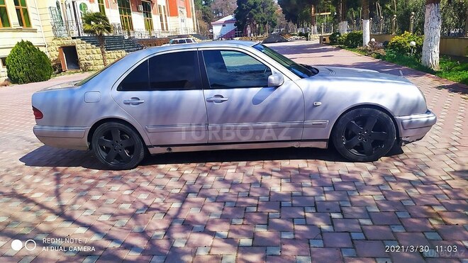 Mercedes E 300 1999, 447,046 km - 3.0 л - Şirvan
