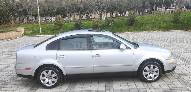 Volkswagen Passat 2004, 267,700 km - 1.8 l - Bakı