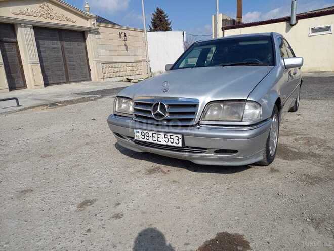 Mercedes C 220 1999, 423,636 km - 2.2 l - Bakı
