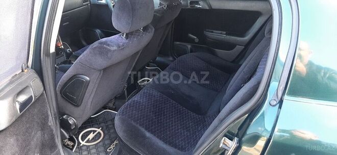 Opel Astra 1998, 250,000 km - 1.6 l - Gəncə