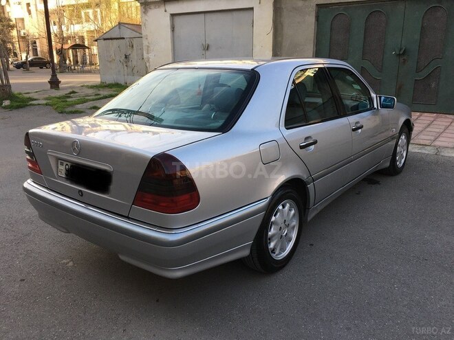 Mercedes C 240 1998, 180,000 km - 2.4 l - Bakı
