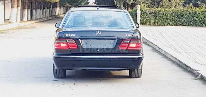 Mercedes E 320 2001, 375,000 km - 3.2 l - Bakı