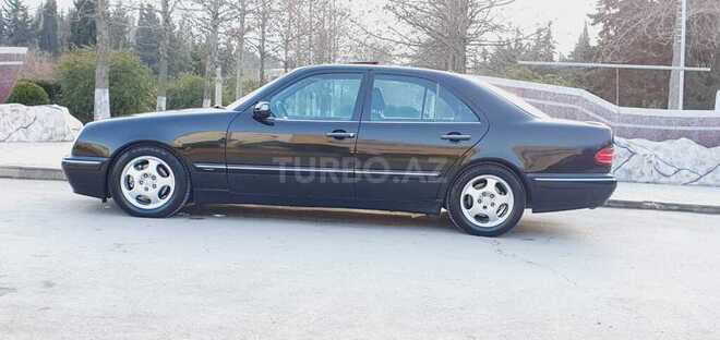 Mercedes E 320 2001, 375,000 km - 3.2 l - Bakı