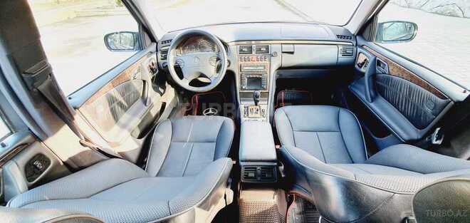 Mercedes E 320 2001, 375,000 km - 3.2 l - Bakı