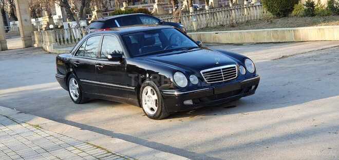 Mercedes E 320 2001, 375,000 km - 3.2 l - Bakı