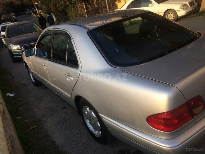 Mercedes E 200 1999, 406,000 km - 2.0 l - Bakı