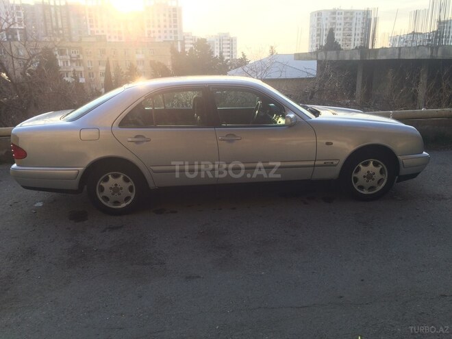 Mercedes E 200 1999, 406,000 km - 2.0 l - Bakı