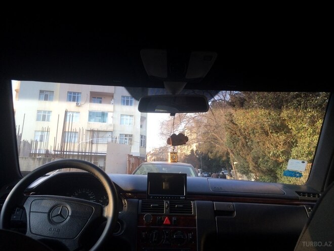 Mercedes E 200 1999, 406,000 km - 2.0 l - Bakı