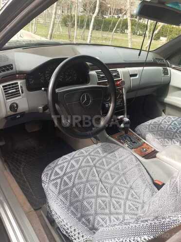 Mercedes E 230 1996, 451,264 km - 2.3 l - Bakı
